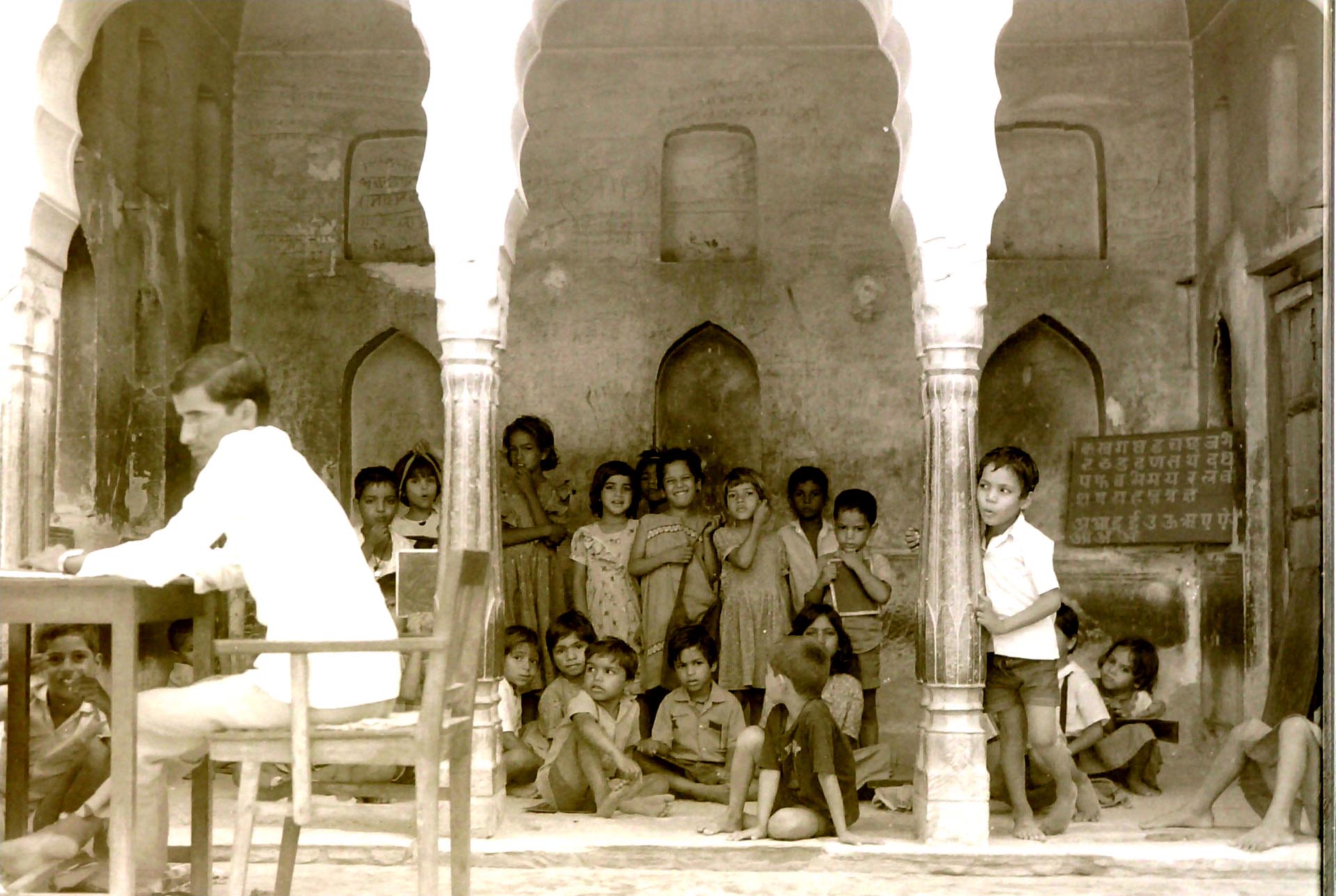 017-Scuola elementare a Mandawa,India 1990
