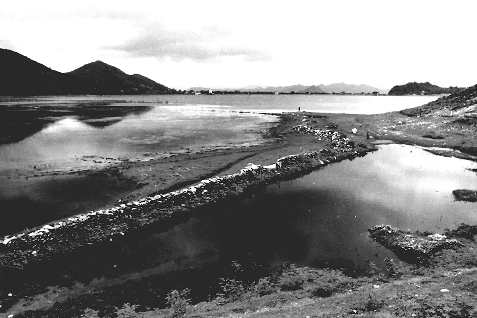 Pichola-Lake-Udaipur-India-